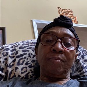 Meet your Posher, Priscilla